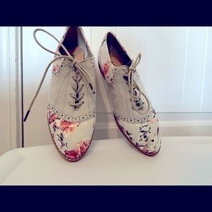 Unique grey and pink penny loafers. Never worn